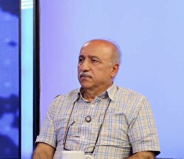 در طوفان تحریمی حداقل خط فقر ۶۰ میلیون تومان است / وزیر اقتصاد احمدی‌نژاد تعیین خط فقر را کسر شأن می‌دانست