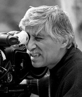 عصبانیت کیهان از پیام‌های تسلیت برای درگذشت بهرام بیضایی و کامران فانی