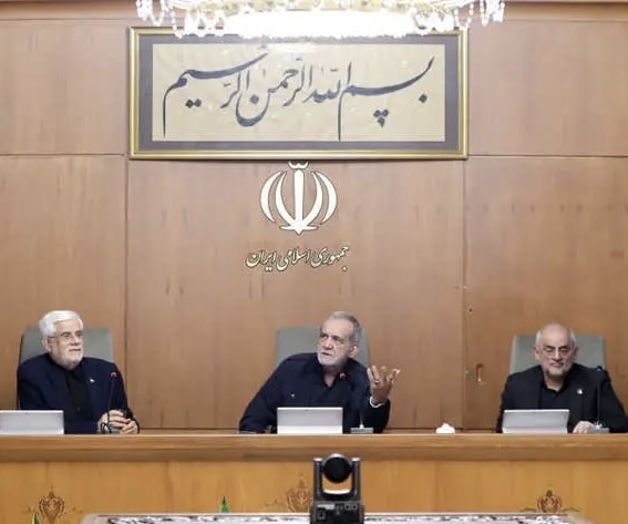 آقای پزشکیان! باید کارد به استخوان میرسید تا فرزین را کنار بگذارید؟