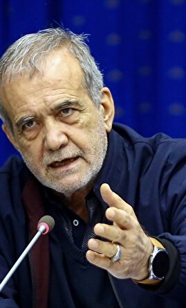 پزشکیان: در جلسه‌ای گفتم یکی از برادران اصلاح‌طلب پیام‌هایی داده که اگر درست باشد، فاجعه است/ گفتم حکم می‌دهم که این آدم برود و موضوع را در بیاورد