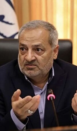 وزیر آموزش و پرورش: تمام دانش‌آموزان بازداشت شده، آزاد شده‌اند/ وقتی شخصی جرمی مرتکب شده باشد، باید جواب دهد؛ مگر می‌شود کسی بچه مردم را بکشد و بعد بگویند چون دانش‌آموز است، آزاد شود؟ / آمار‌هایی که بخش‌های مختلف درباره افراد زیر ۱۸ سال می‌گویند، این‌گونه نیست که الزاماً درباره دانش‌آموزان باشد؛ خیلی‌ از آن‌ها دانش‌آموز مدرسه روزانه نیستند، شاید بزرگسالان و متفرقه درس می‌خوانند