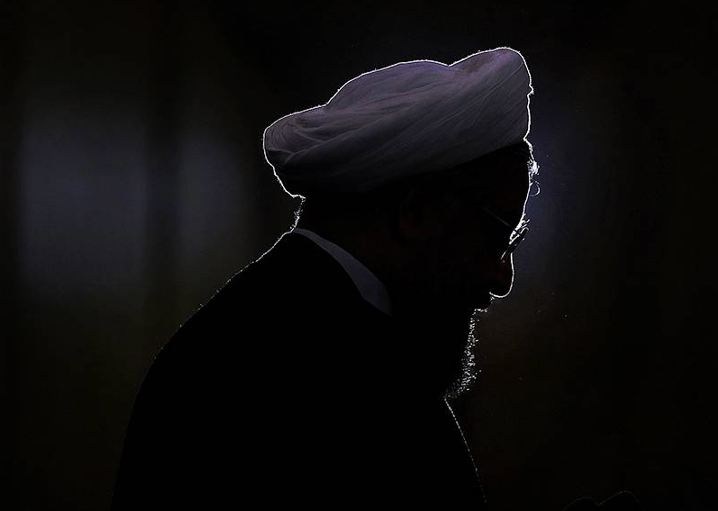 رمزگشایی از تکرار یک شایعه | آیا حسن روحانی به دنبال کودتاست؟