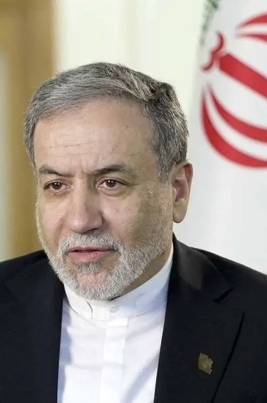 عراقچی: اگر دیپلماسی اولویت باشد، توافق ممکن است