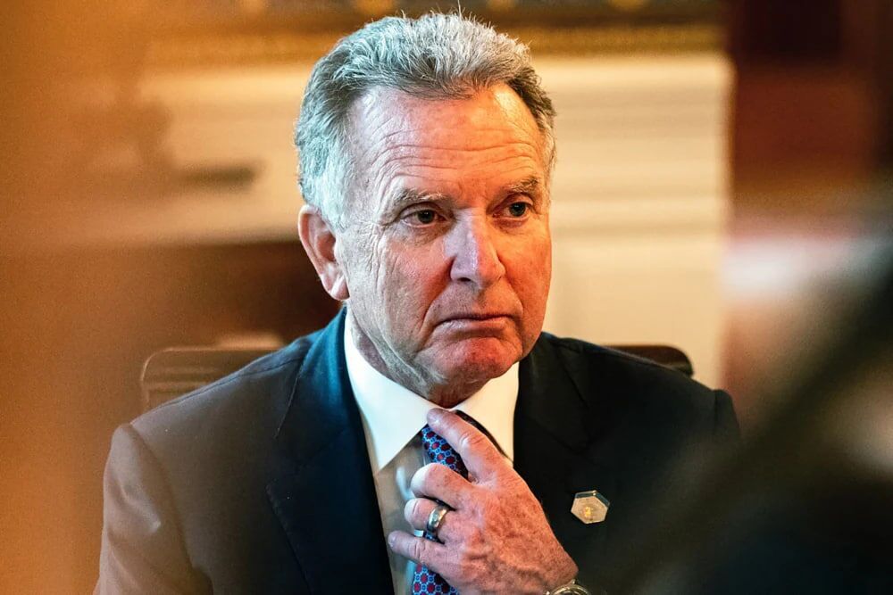 ادعای ویتکاف: دولت ترامپ میخواهد ایران بپذیرد که که هرگونه توافق هسته ای، دائمی باشد / ما مذاکره را با این فرض آغاز میکنیم که بند غروبی وجود ندارد/ سرنوشت ذخایر اورانیوم و توانایی غنیسازی، دو موضوع کلیدی مذاکرات هستند