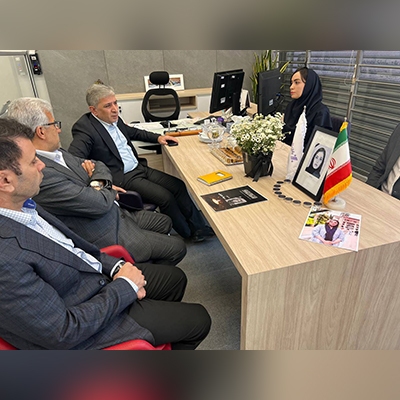  مدیرعامل بانک اقتصادنوین: در این روزهای سخت، چراغ امید و همدلی باشید