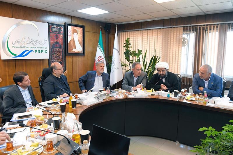 برگزاری شورای راهبردی پتروشیمیهای منطقه ویژه اقتصادی پتروشیمی ماهشهر با محوریت مسئولیت اجتماعی/ افزایش ۵۰ درصدی بودجه مسئولیتهای اجتماعی پتروشیمیها با اولویتهای رئیسجمهور برای تحول در نظام آموزشی