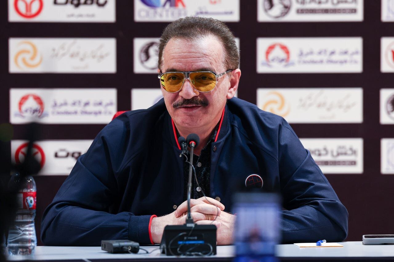 زنوزی دستمزد ستاره استقلال را لو داد