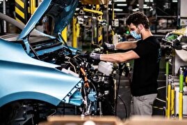 صنعت خودرو زیر تیغ پزشکیان/ صدرایی: اصلاح موتورهای قدیمی بدون سرمایه‌گذاری خارجی تقریبا غیرممکن است