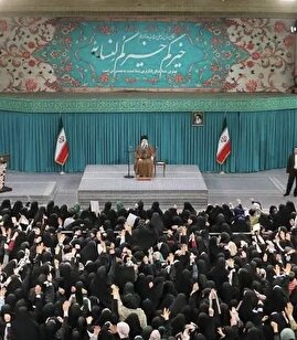 اسلام بر رعایت کامل احترام زن تأکید دارد