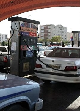 پشت‌پرده به تعویق افتادن بنزین سه نرخی