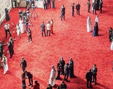 از جانی دپ تا آنتونی هاپکینز؛ چرا ستاره‌ها این روزها راه جده را در پیش گرفته‌اند؟