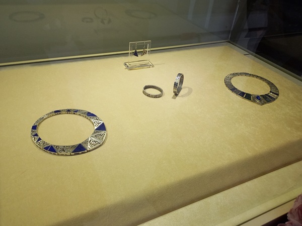 گنج‌های قصه‌گو؛ از حکایت مثنوی تا زرگری در قلب قاجار